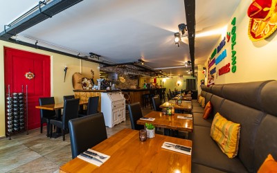 Restaurant & Takeaway